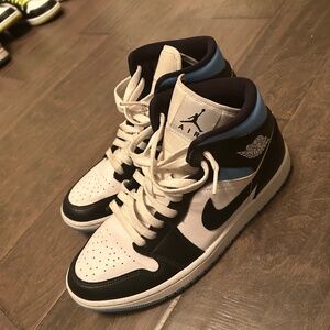 Women 10 Jordan 1s
